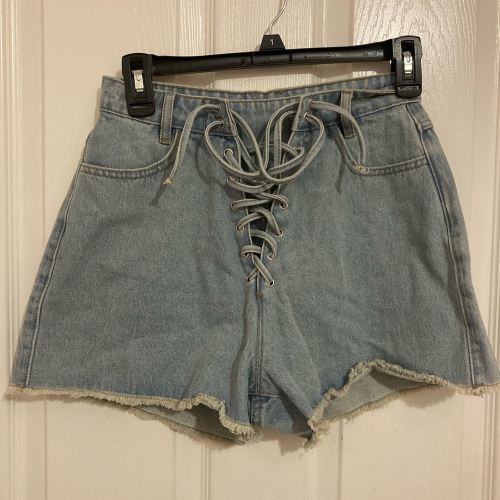 Missguided Light Wash Denim Shorts - Women's